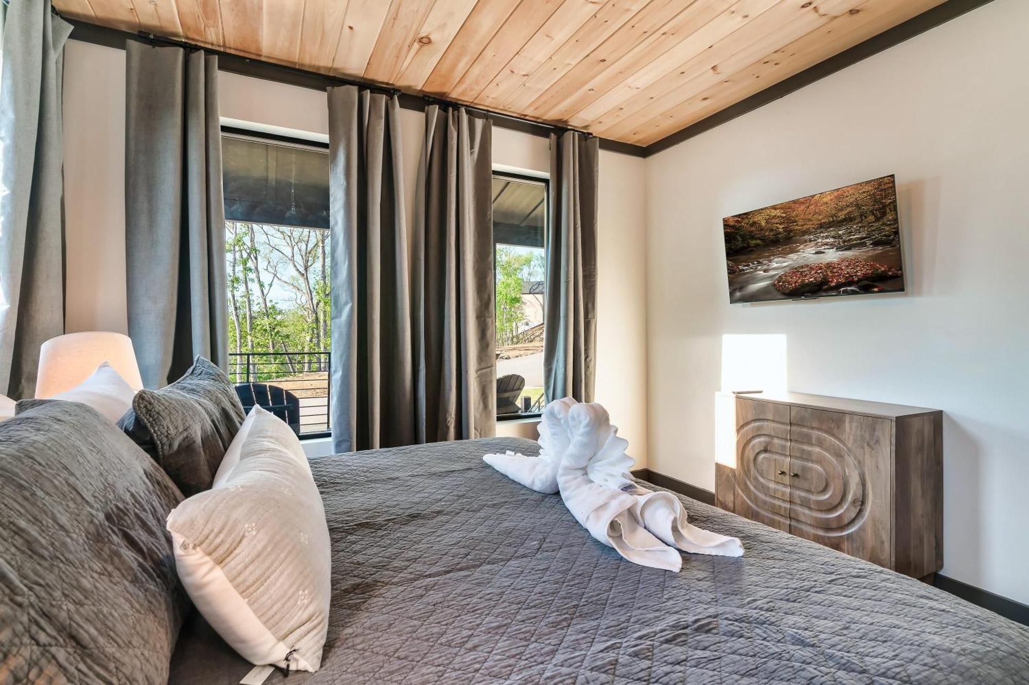 Halle Beary By Avantstay Indoor Pool Hot Tub Sunset Views เซอเวียร์วีล ภายนอก รูปภาพ